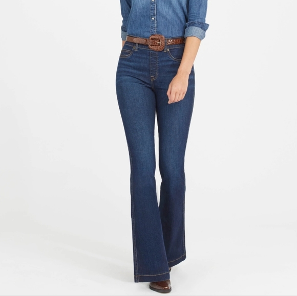 NWOT Spanx Flare Jeans in Midnight - Picture 6 of 6